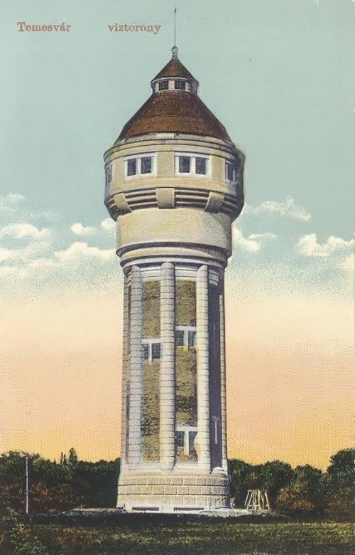 Historic view: Fabric Water Tower